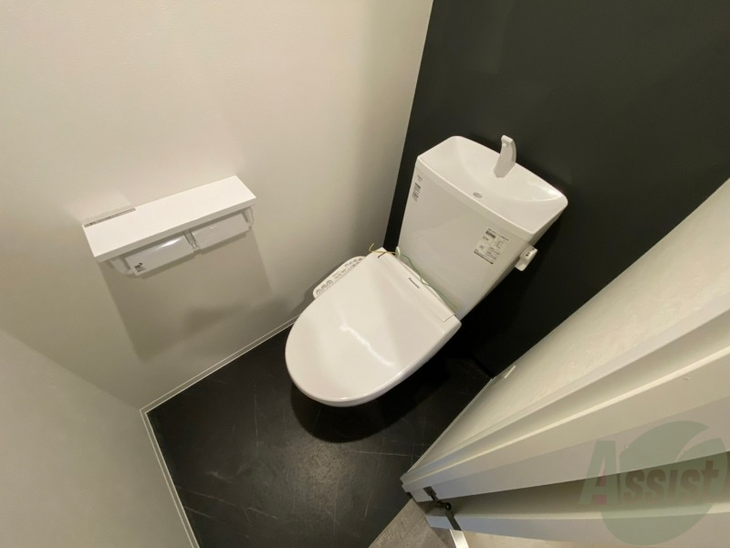 トイレ　トイレです。ウォシュレット付を探している方、おすすめです。