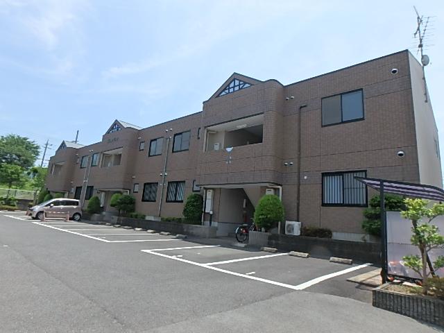 建物外観　★駅徒歩圏内、周辺は静かな環境★