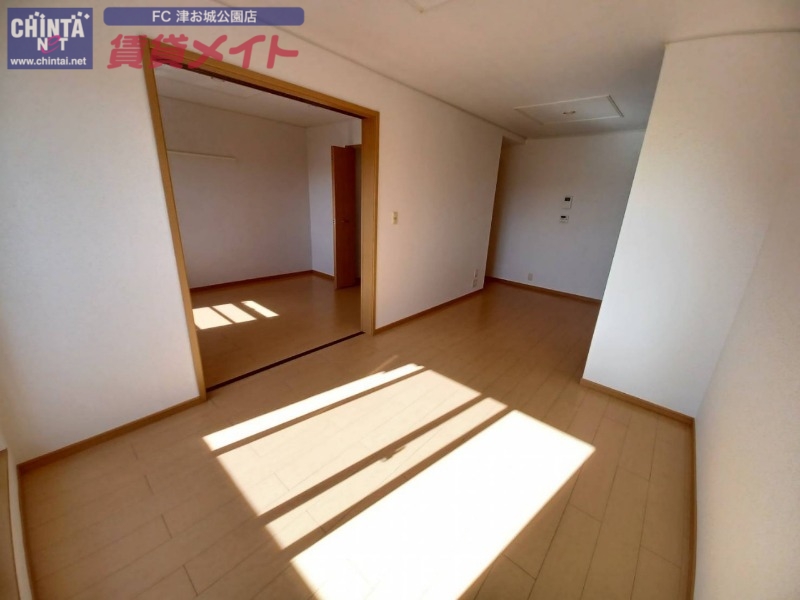 居室・リビング　同タイプの部屋写真です