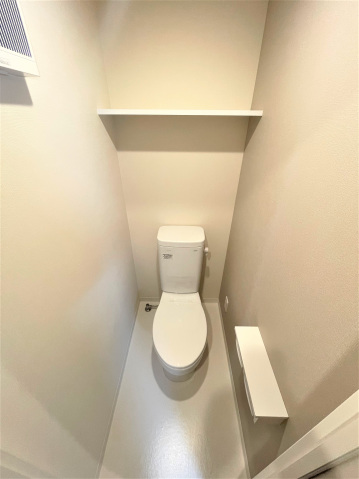 トイレ　※同施工会社の参考写真