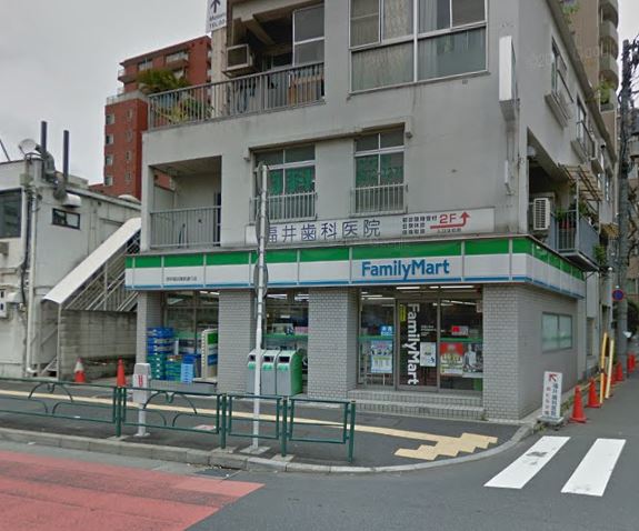 コンビニ　ファミリーマート 西早稲田諏訪通り店（コンビニ）まで141m
