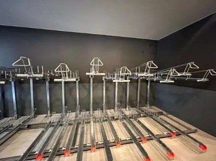 駐車場　駐輪場