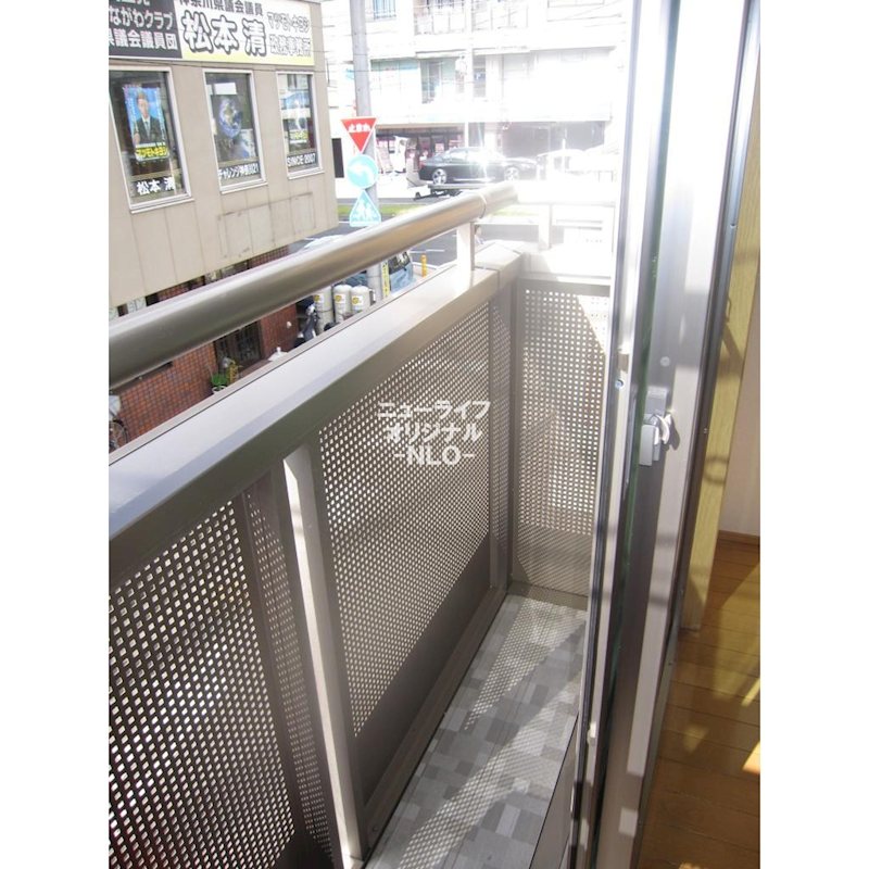 バルコニー　明るい光が差し込みます☆角部屋につき風通しも良好です☆