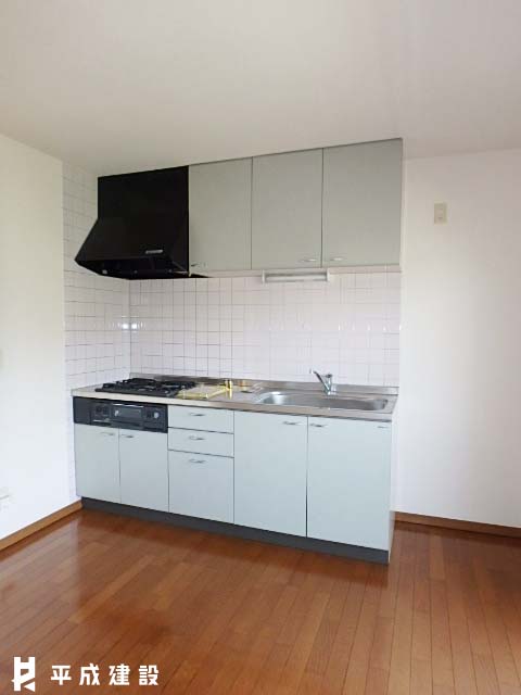 キッチン　3口ガスシステムキッチン