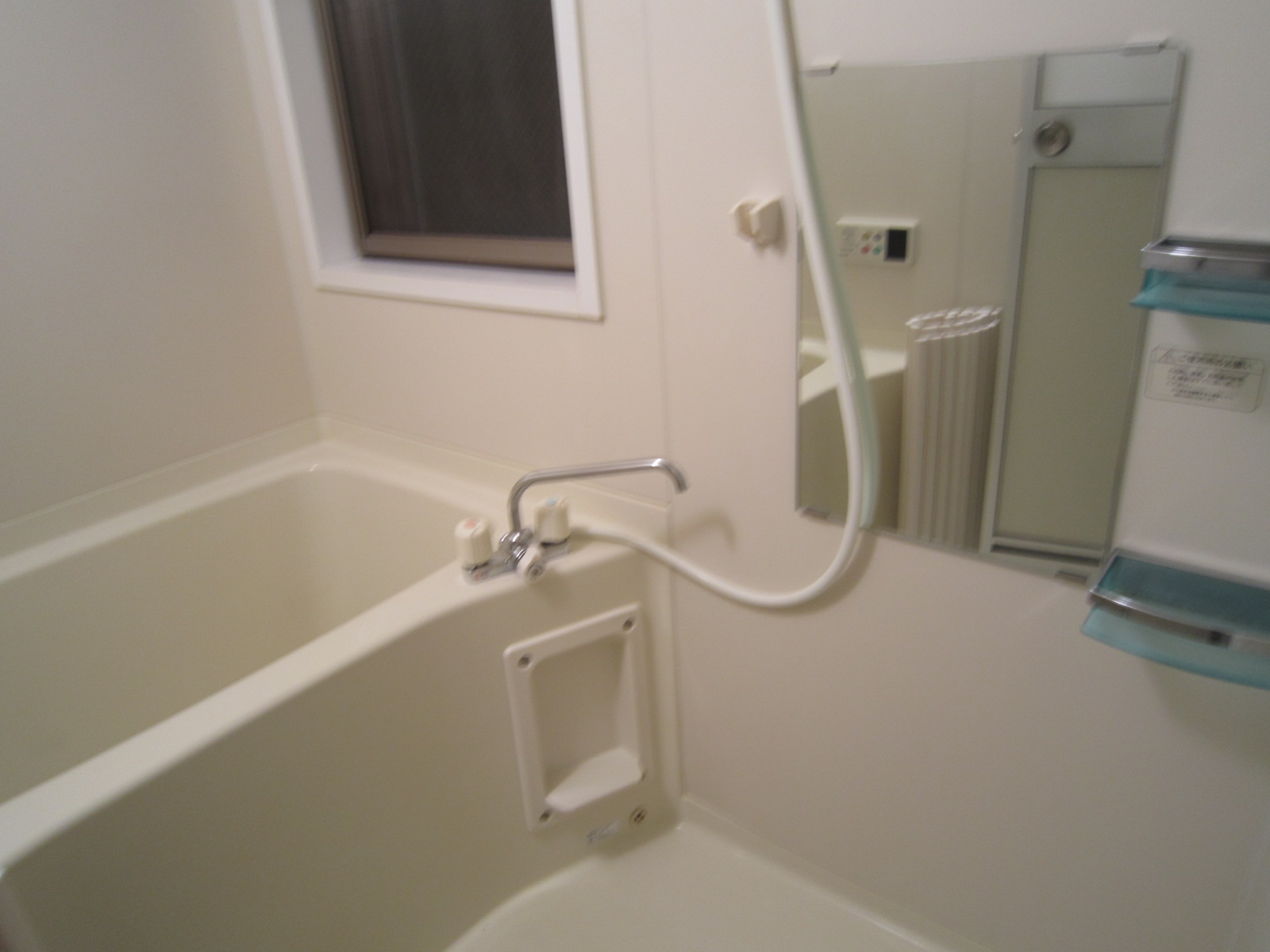 バス・シャワールーム　使いやすい広さの浴室です☆