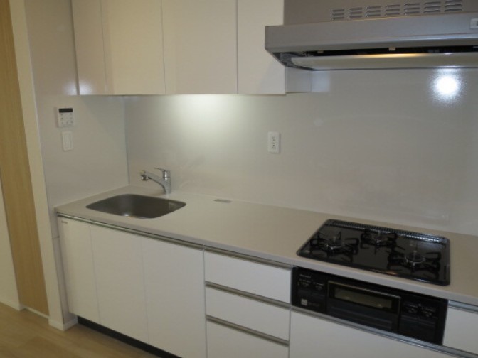 キッチン　※同物件、別部屋になります。