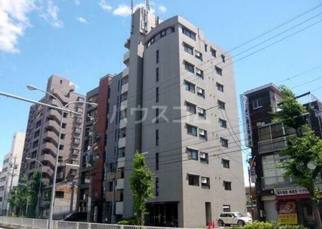 名古屋市昭和区安田通のマンションの建物外観