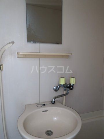 【コーポ・サンライズＣの洗面設備】