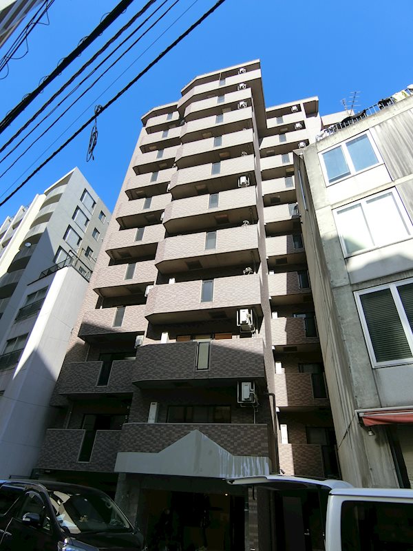 中央区日本橋堀留町のマンションの建物外観