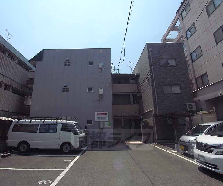 【コーポ川久の建物外観】