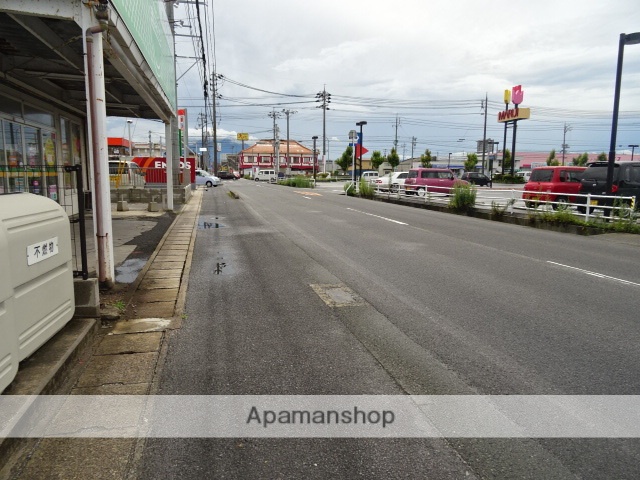 その他　前面道路（その他）まで0m