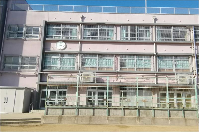 小学校　八尾市立長池小学校（小学校）まで237m