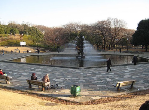 【世田谷区池尻のマンションの公園】