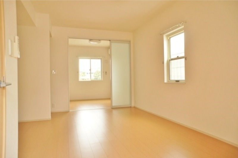 居室・リビング　図面と現状に相違がある場合には現状を優先