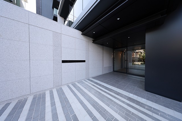 エントランス　エントランス