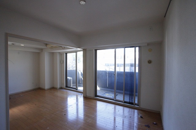 居室・リビング　内観