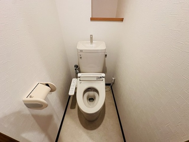 京阪本線 樟葉駅 徒歩15分 5階建 築23年のトイレ写真