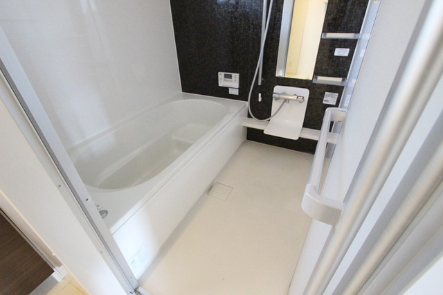 バス・シャワールーム　浴室