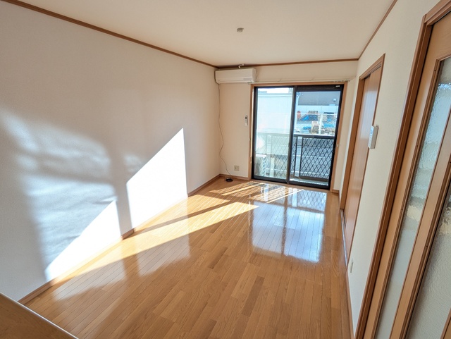 居室・リビング　★★１１．３帖のリビングです♪★★