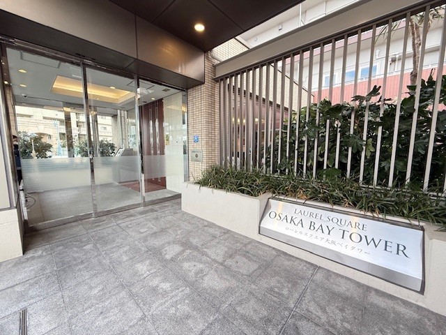 エントランス　３階エントランス（ペデストリアンデッキに