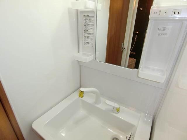 洗面設備　洗髪洗面化粧台