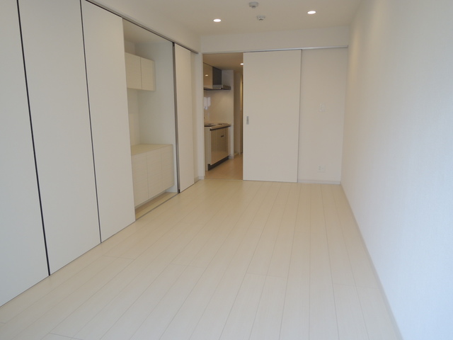 居室・リビング　室内