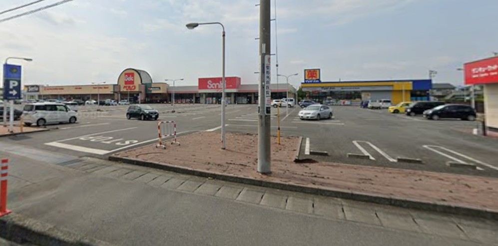 スーパー　ベルク七本木店（スーパー）まで1020m