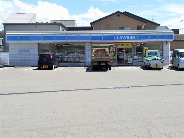 コンビニ　ローソン松山馬木店（コンビニ）まで501m
