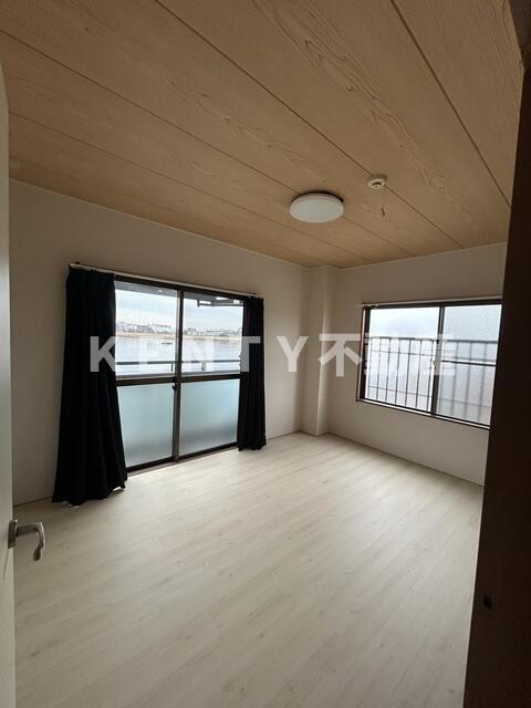 居室・リビング　居間です