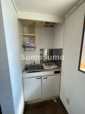 キッチン　コンパクトなキッチンで掃除もラクラク