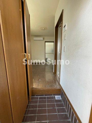 玄関　収納もある玄関です