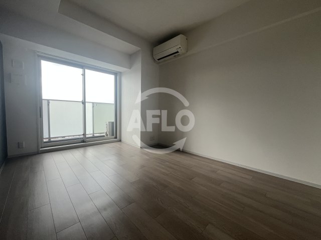 居室・リビング　コンフォリア江坂　リビング