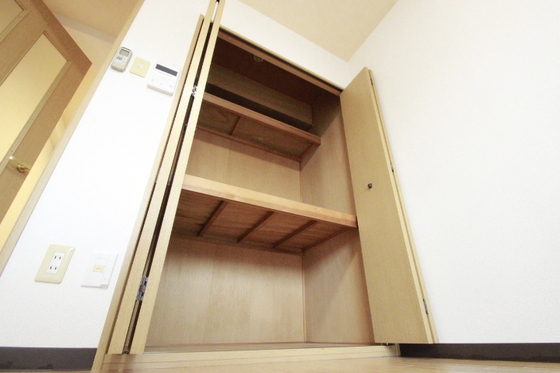 収納　※別部屋の写真です