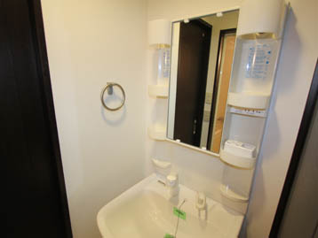 洗面設備　忙しい朝に嬉しい洗髪洗面化粧台♪