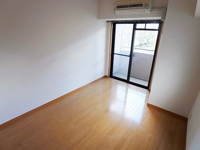 居室・リビング　写真は同マンションの別のお部屋のものです