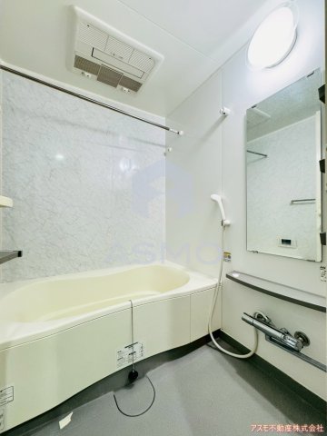 バス・シャワールーム　同マンション、別部屋参考写真