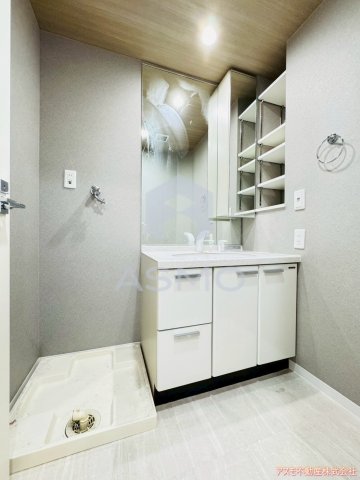 洗面設備　同マンション、別部屋参考写真