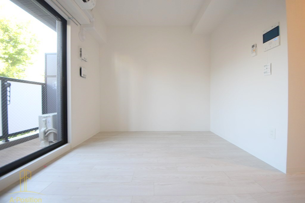 居室・リビング　アドバンス西梅田ビオス