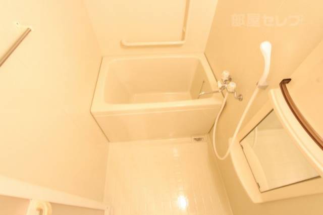 バス・シャワールーム　※１０５号室の写真です