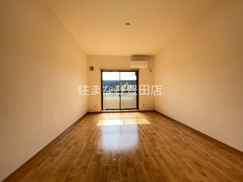 居室・リビング　同型タイプ