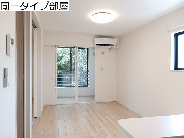 居室・リビング　おしゃれな居間です