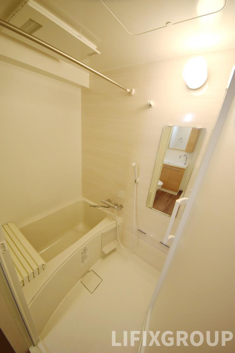 バス・シャワールーム　風呂