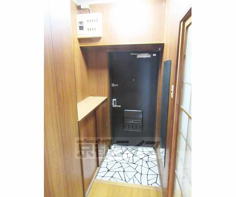 玄関　とっても明るい玄関です