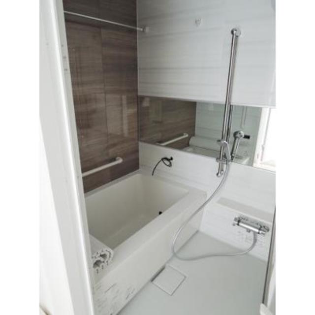 バス・シャワールーム　※写真は同タイプ住戸です。