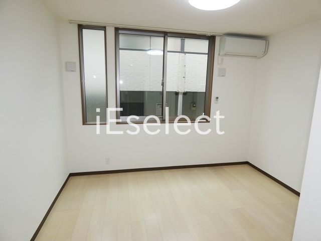 居室・リビング　清潔感のあるのある室内です