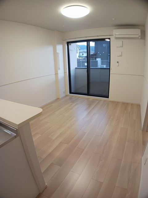 居室・リビング　広いリビング☆