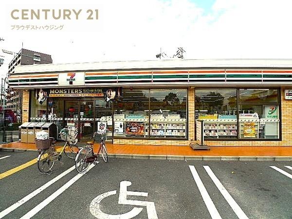 コンビニ　セブンイレブン大阪鶴見緑地店（コンビニ）まで630m