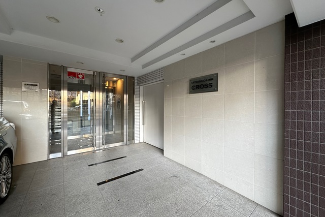 エントランス　エントランス