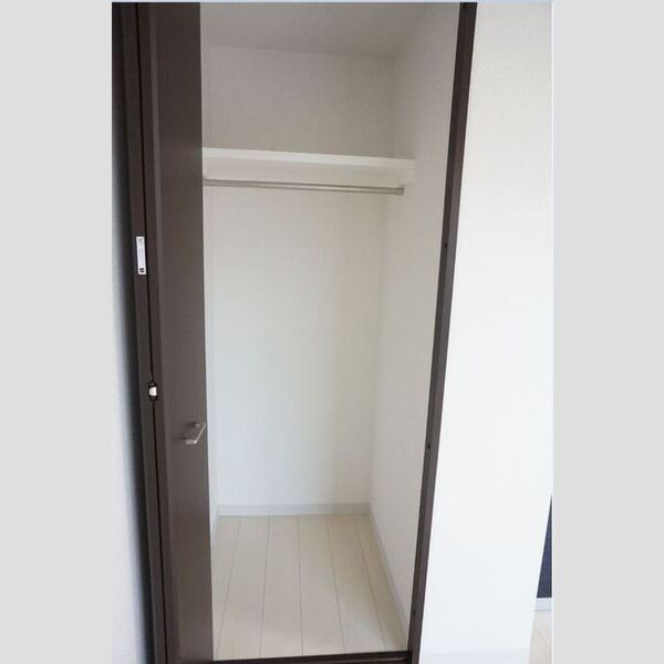 収納　クローゼット