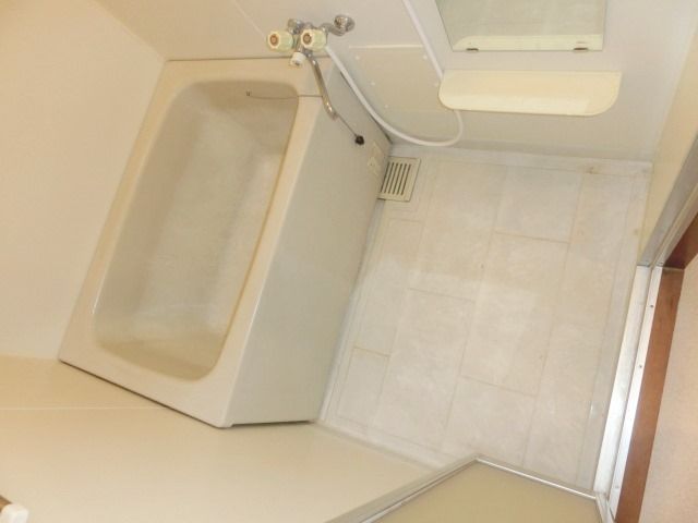 バス・シャワールーム　バス。